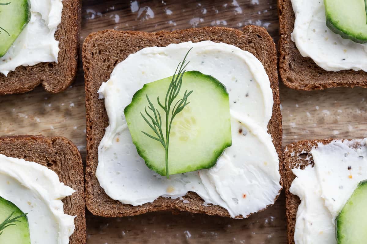 https://www.giftofhospitality.com/wp-content/uploads/2021/02/cucumber-sandwiches-9.jpg