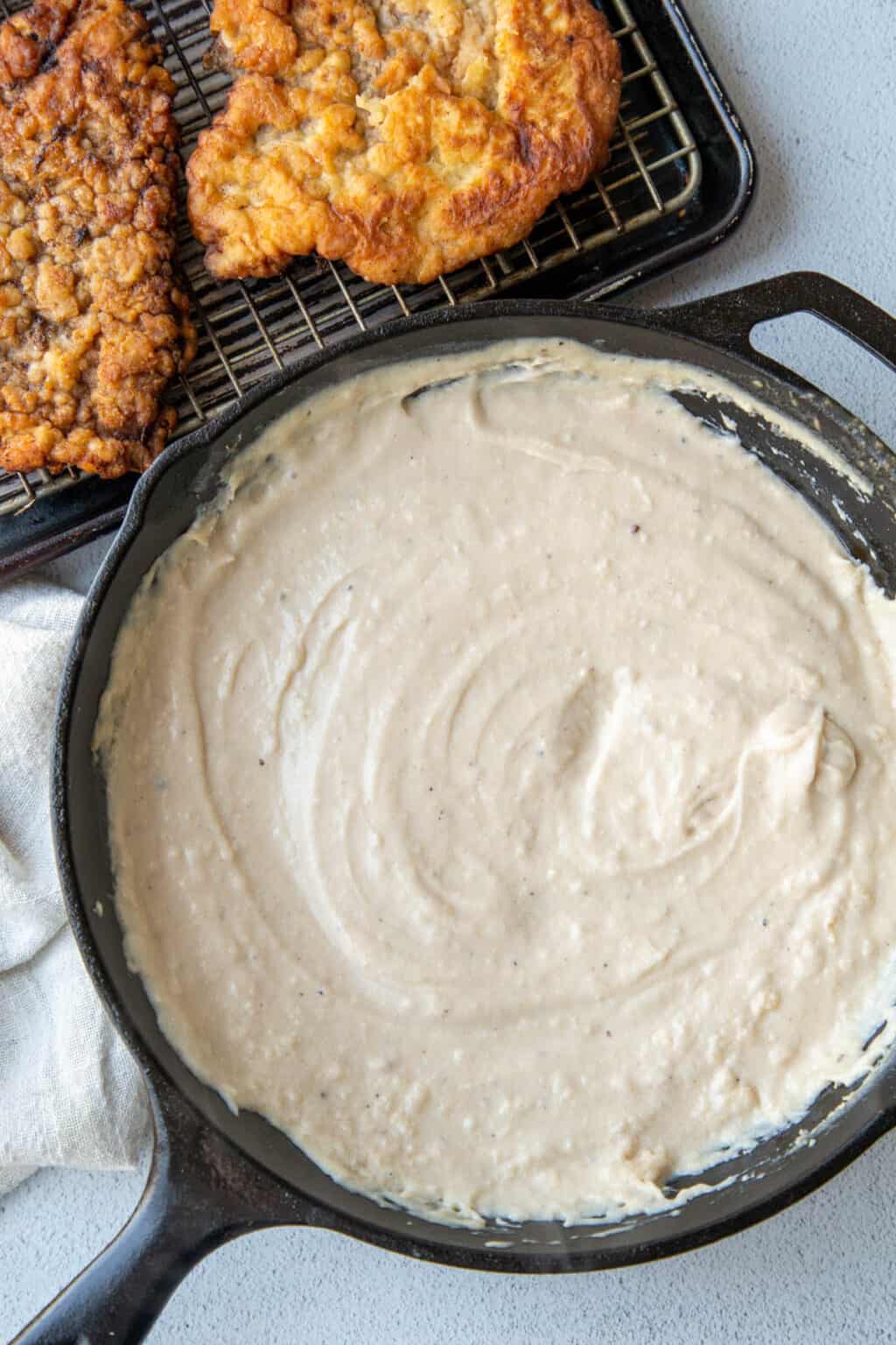 Easy White Gravy Recipe Gift Of Hospitality   White Gravy For Chicken Fried Steak 1024x1536 